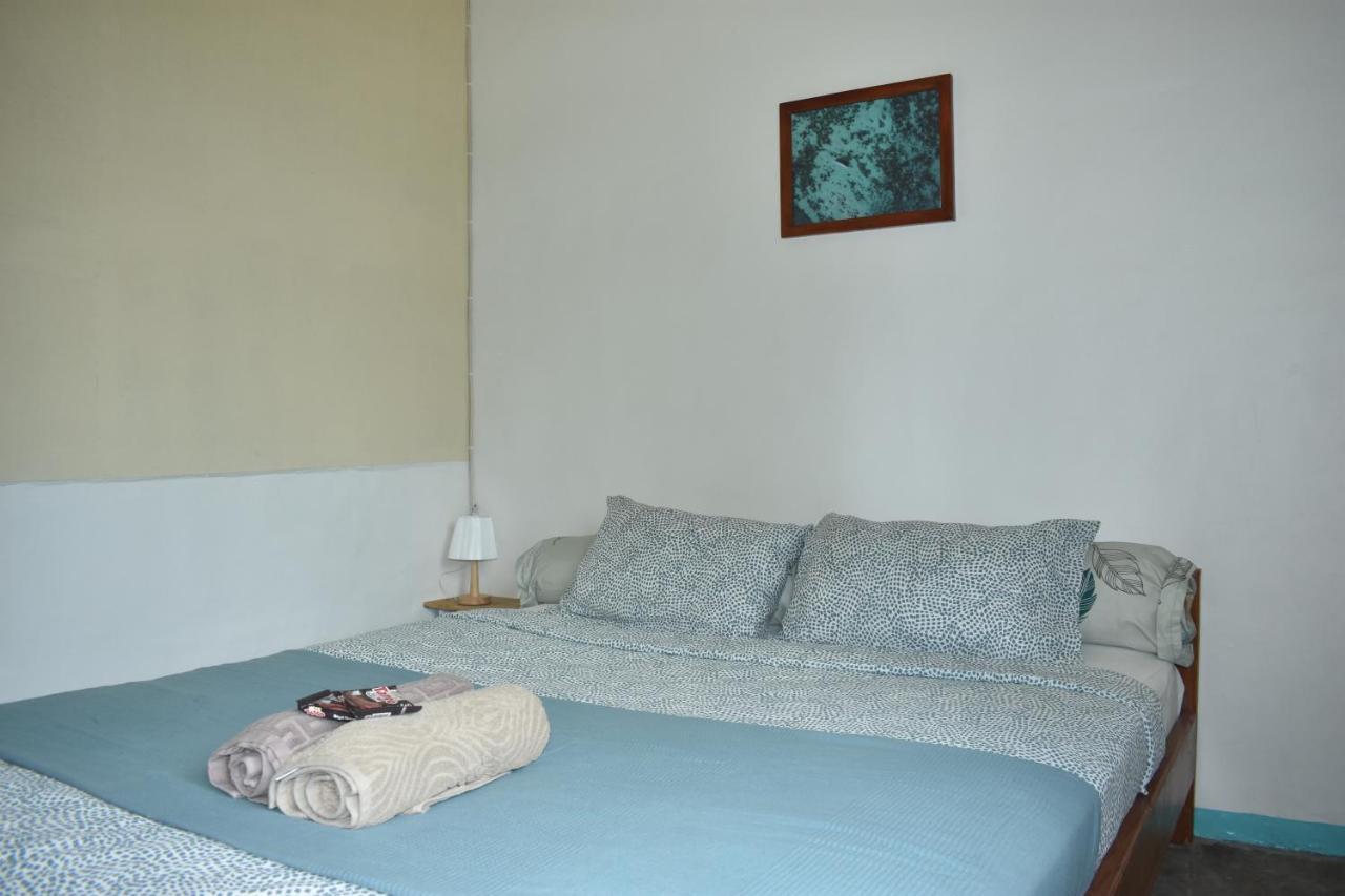 Mama'S Homestay Рутенг Екстериор снимка