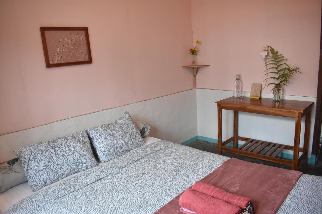 Mama'S Homestay Рутенг Екстериор снимка