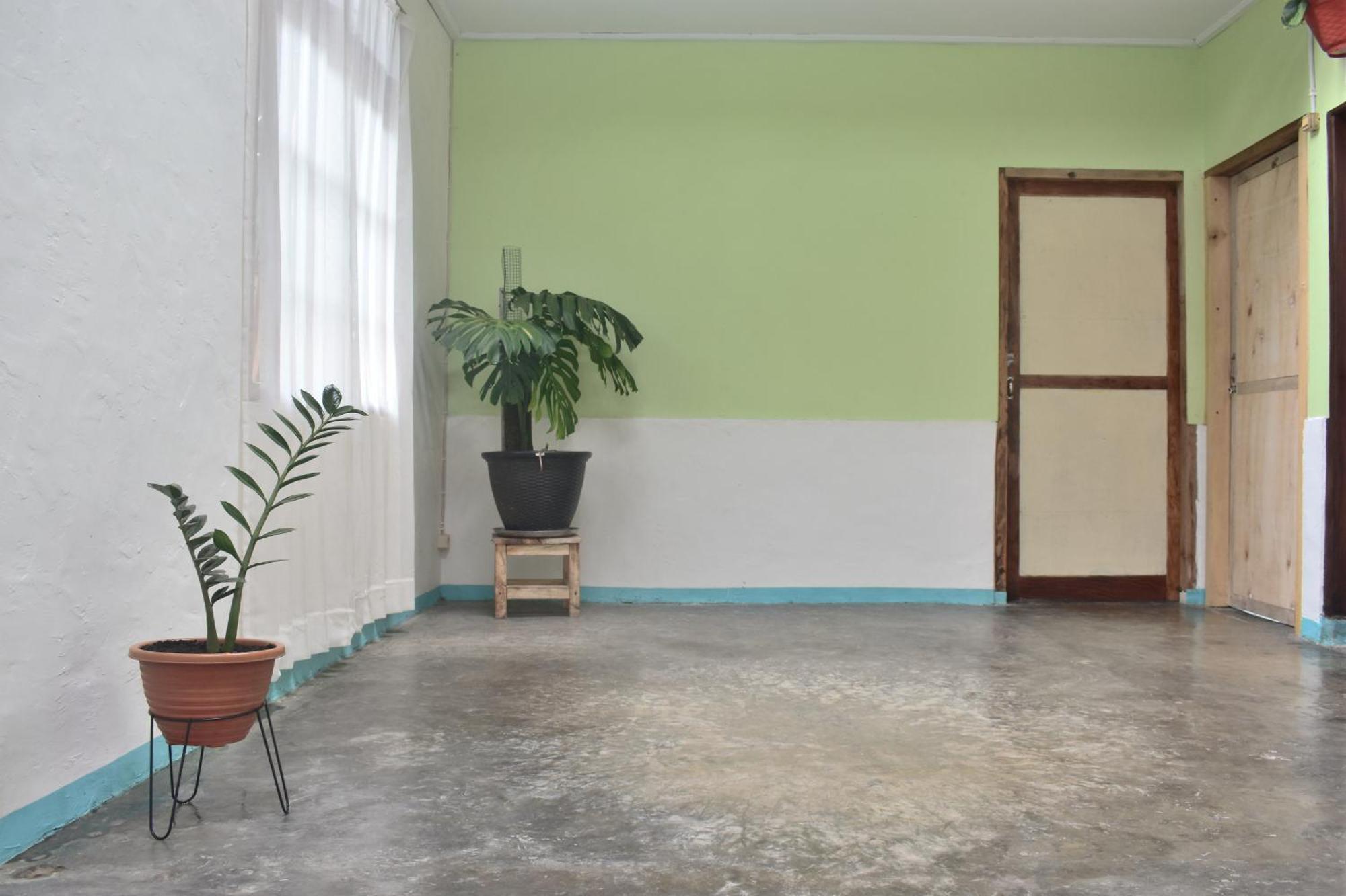 Mama'S Homestay Рутенг Екстериор снимка
